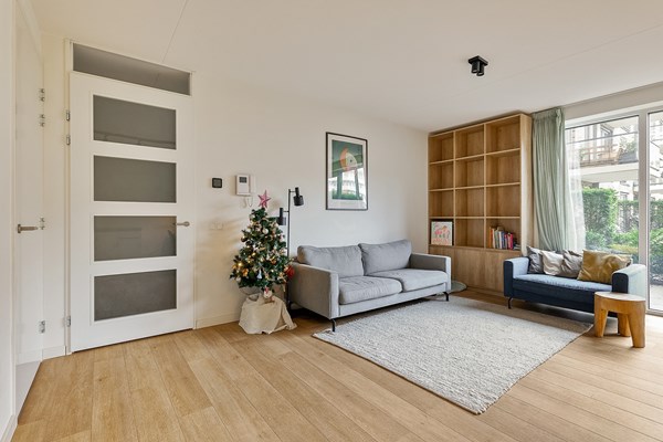 Medium property photo - Nida Senffstraat 11, 1095 MX Amsterdam